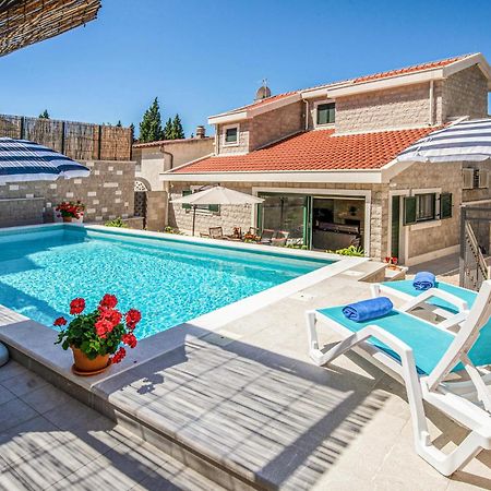 Lovely Home In Klek With House A Panoramic View Esterno foto