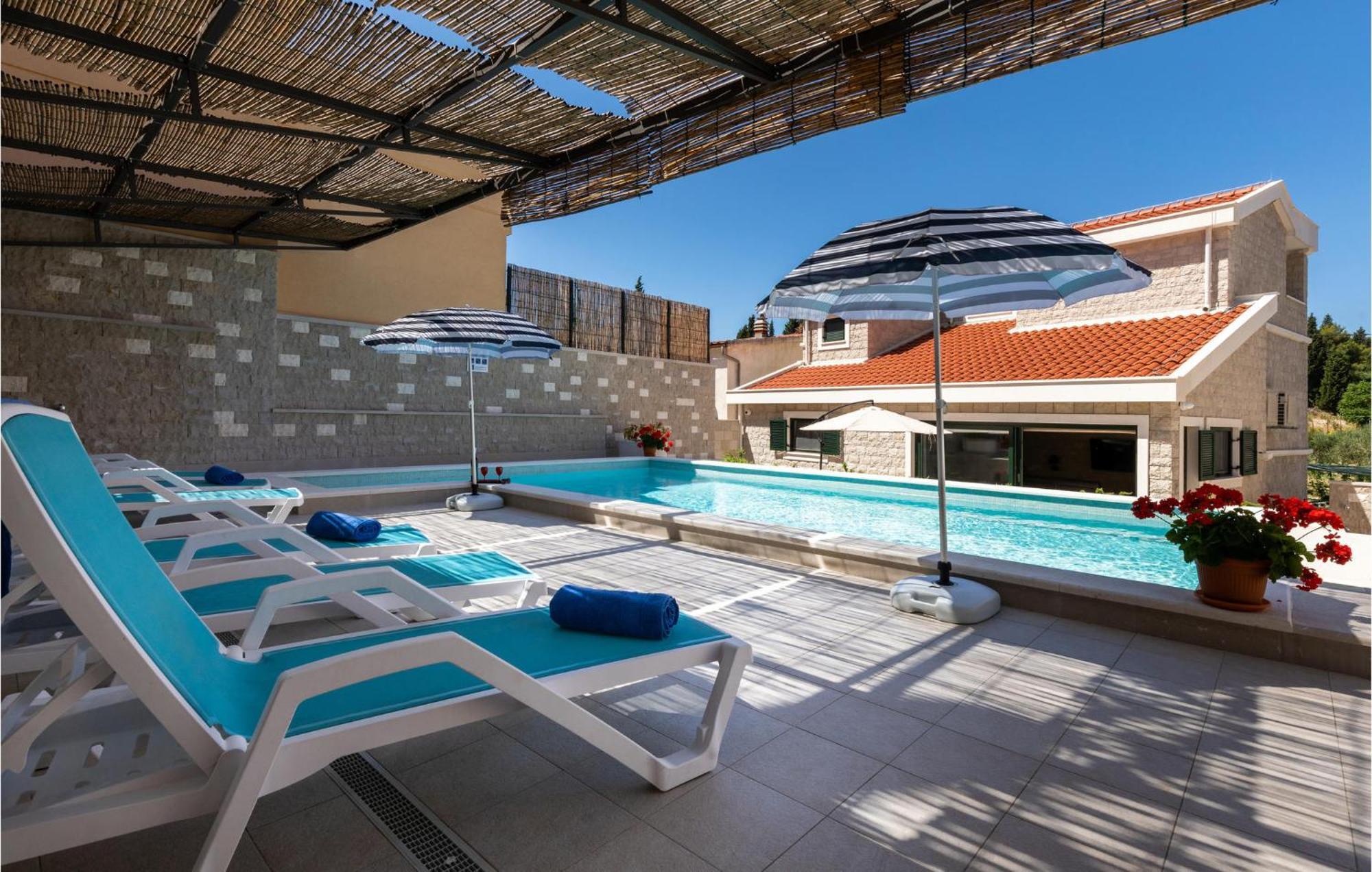 Lovely Home In Klek With House A Panoramic View Esterno foto